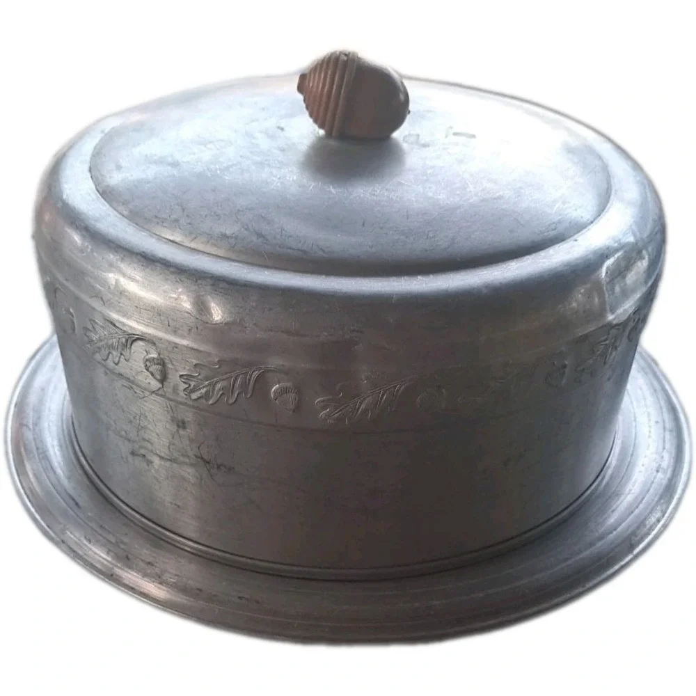 Vtg. MCM West Bend Acorn Cake/Pie Carrier 1950s  Aluminum‎